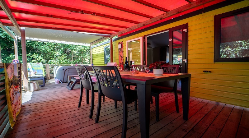 Mobil home premium jacuzzi 4 personnes Camping Pyrénées-Orientales